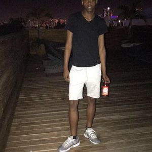 Meet your Posher, Che'